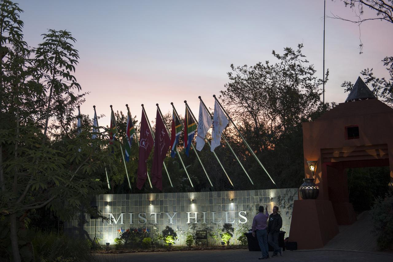 Misty Hills Country Hotel, Conference Centre & Spa Muldersdrift Exterior foto