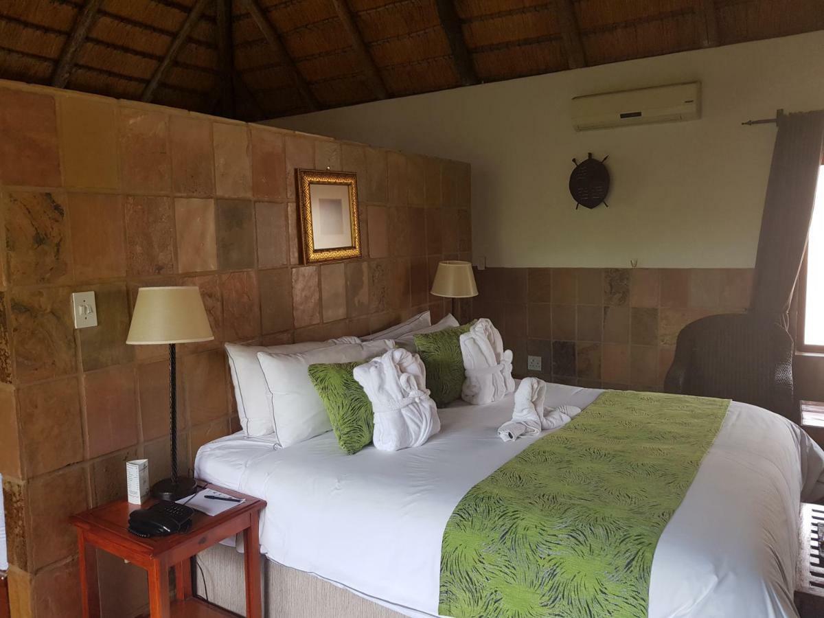 Misty Hills Country Hotel, Conference Centre & Spa Muldersdrift Exterior foto